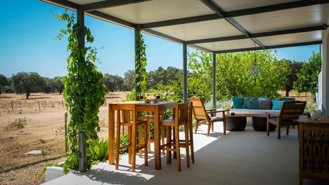 Herdade Dos Alfanges "The Barn" Viana do Alentejo Dış mekan fotoğraf