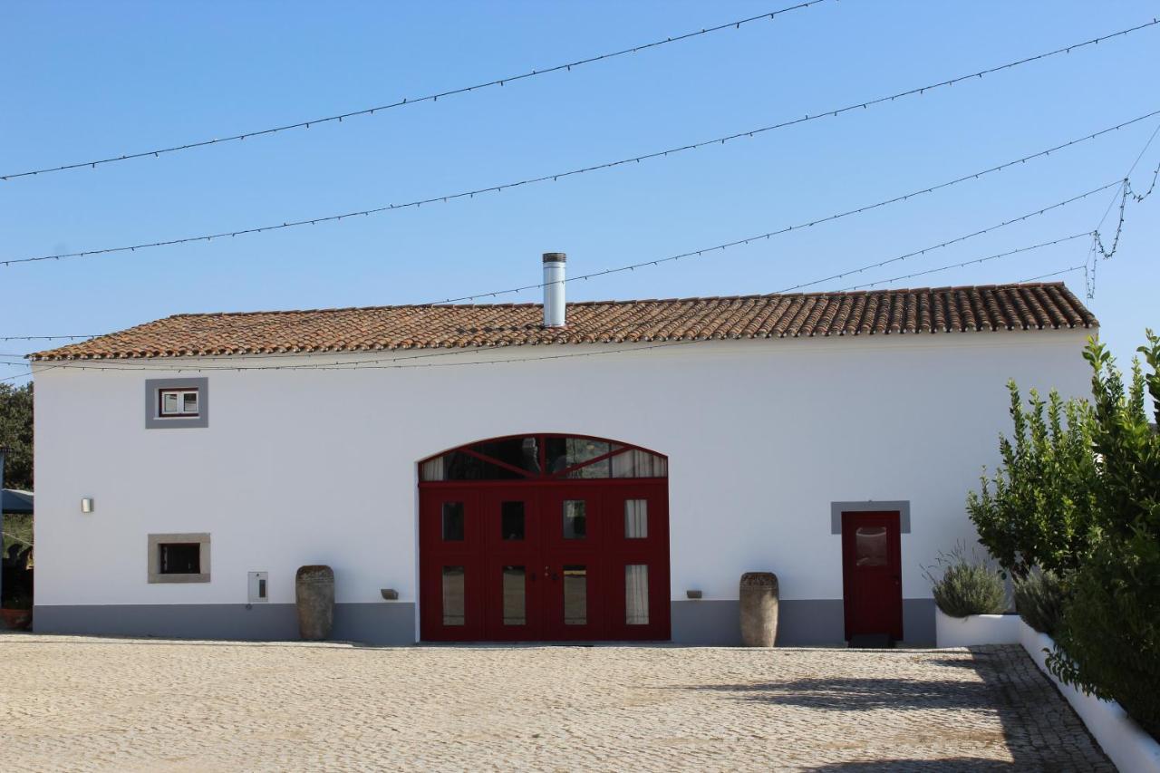 Herdade Dos Alfanges "The Barn" Viana do Alentejo Dış mekan fotoğraf